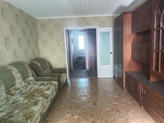 Продам трехкомнатную (3-комн.) квартиру, Салгирная ул, 22, Белоглинка с