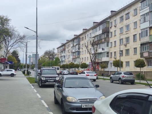 Продам трехкомнатную (3-комн.) квартиру, Советская ул, 32, Саки г