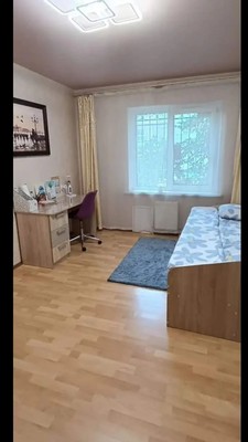 Продам трехкомнатную (3-комн.) квартиру, 3-я Целиноградская ул, 10, Краснодар г