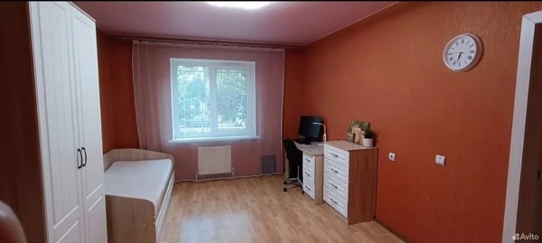 Продам трехкомнатную (3-комн.) квартиру, 3-я Целиноградская ул, 10, Краснодар г