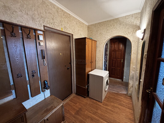 Продам двухкомнатную (2-комн.) квартиру, Барышиха ул, 21, Москва г