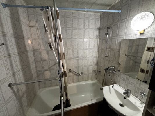 Продам двухкомнатную (2-комн.) квартиру, Барышиха ул, 21, Москва г