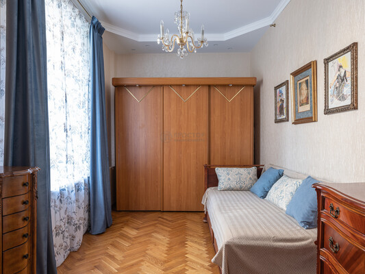 Продам трехкомнатную (3-комн.) квартиру, Ленинский пр-кт, 71, Москва г