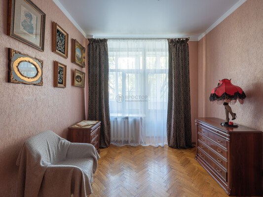 Продам трехкомнатную (3-комн.) квартиру, Ленинский пр-кт, 71, Москва г