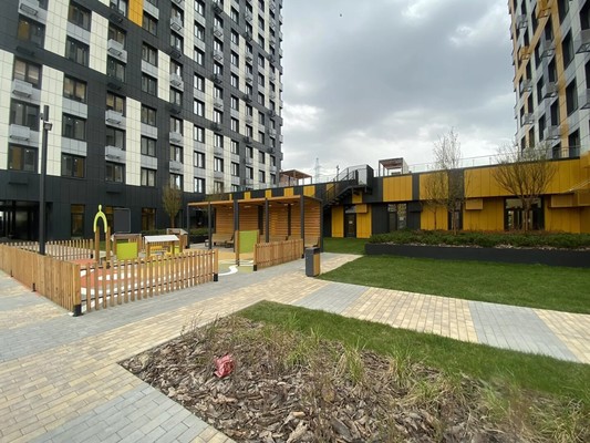 Продам трехкомнатную (3-комн.) квартиру, Большая Комсомольская ул, 5, Красногорск г