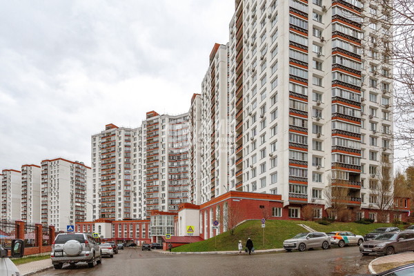 Продам однокомнатную (1-комн.) квартиру, Угрешская ул, 32к1, Дзержинский г