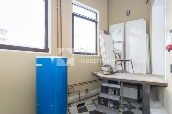 Продам коттедж, Зеркальная ул, 21/1, Новосибирск г, 0 км от города