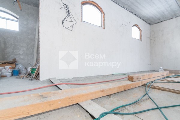 Продам коттедж, Зеркальная ул, 21/1, Новосибирск г, 0 км от города