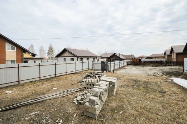 Продам дом, Кленовая ул, 2, Бердск г, 0 км от города