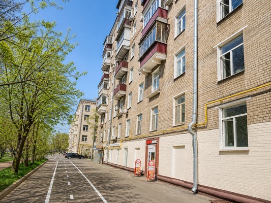 Продам двухкомнатную (2-комн.) квартиру, Большая Академическая ул, 4, Москва г