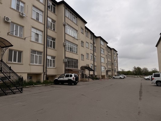 Продам однокомнатную (1-комн.) квартиру, Солнечная ул, 8к5, Нальчик г