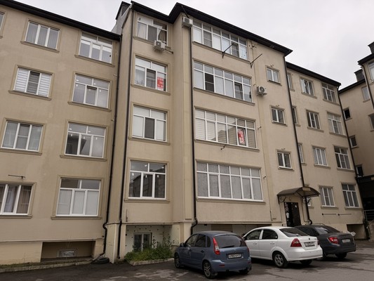 Продам однокомнатную (1-комн.) квартиру, Солнечная ул, 8к5, Нальчик г