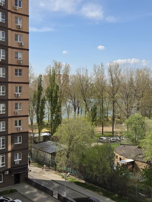 Продам двухкомнатную (2-комн.) квартиру, Парусная ул, 10к2, Краснодар г