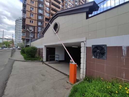 Продам двухкомнатную (2-комн.) квартиру, Парусная ул, 10к2, Краснодар г