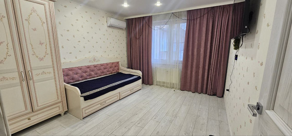 Продам двухкомнатную (2-комн.) квартиру, им. Героя Аверкиева А.А. ул, 30, Краснодар г
