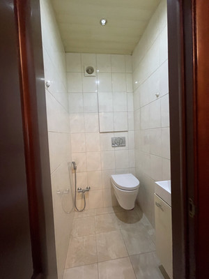 Продам трехкомнатную (3-комн.) квартиру, Ленина ул, 19, Октябрьский рп