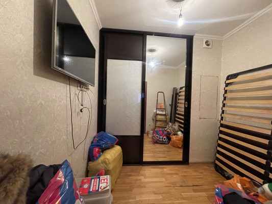 Продам трехкомнатную (3-комн.) квартиру, Ленина ул, 19, Октябрьский рп