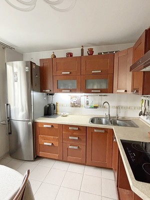 Продам трехкомнатную (3-комн.) квартиру, Спортивная наб, 23, Воронеж г