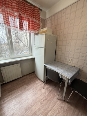 Сдам двухкомнатную (2-комн.) квартиру, Октябрьская ул, 71, Колпино г