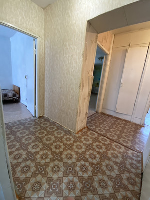 Продам трехкомнатную (3-комн.) квартиру, Заречная ул, 40, Куженер пгт