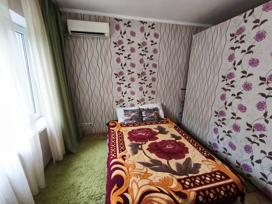 Продам комнату в 2-комн. квартире, Горная ул, 8, Туапсе г