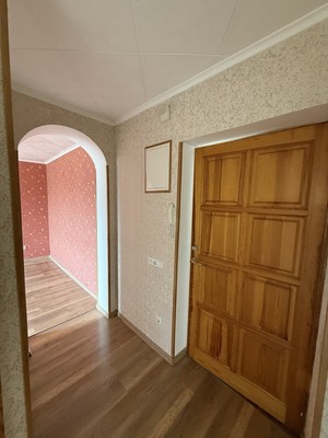 Продам двухкомнатную (2-комн.) квартиру, Строительная ул, 13, Саки г