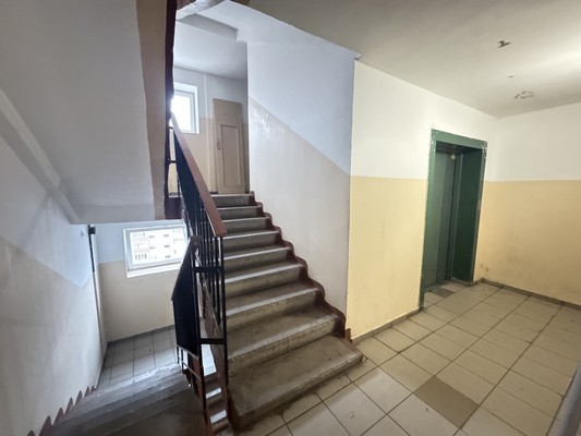 Продам однокомнатную (1-комн.) квартиру, Шмидта ул, 16, Уфа г