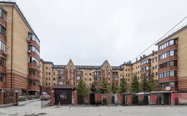 Продам двухкомнатную (2-комн.) квартиру, Меридианная ул, 10, Казань г