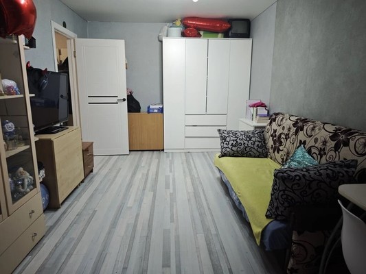 Продам двухкомнатную (2-комн.) квартиру, Маршала Чуйкова ул, 14, Казань г