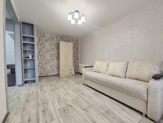 Продам однокомнатную (1-комн.) квартиру, Пеше-Стрелецкая ул, 129, Воронеж г