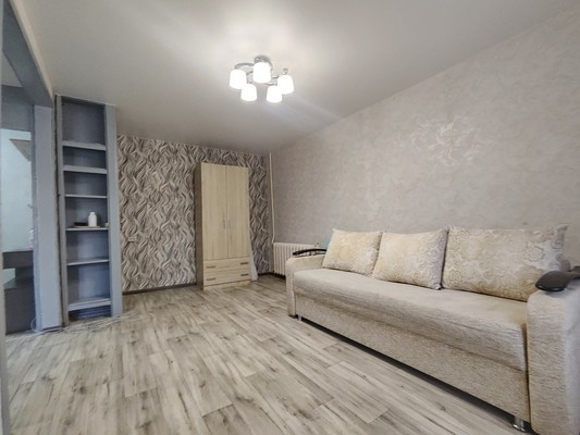 Продам однокомнатную (1-комн.) квартиру, Пеше-Стрелецкая ул, 129, Воронеж г