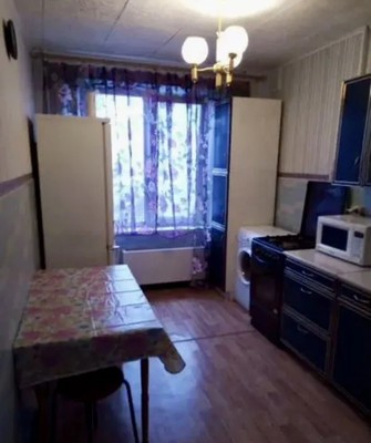 Сдам двухкомнатную (2-комн.) квартиру, Булатниковская ул, 4к2, Москва г