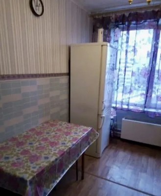 Сдам двухкомнатную (2-комн.) квартиру, Булатниковская ул, 4к2, Москва г