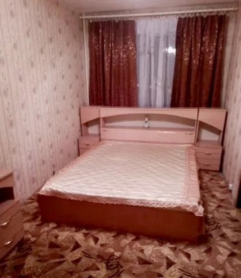 Сдам двухкомнатную (2-комн.) квартиру, Булатниковская ул, 4к2, Москва г
