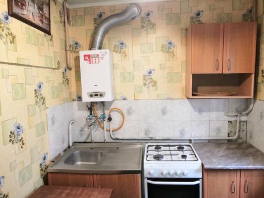 Продам двухкомнатную (2-комн.) квартиру, Героев Десантников ул, 33, Новороссийск г