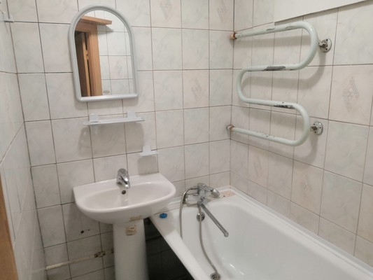 Продам двухкомнатную (2-комн.) квартиру, Героев Десантников ул, 33, Новороссийск г