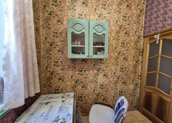 Продам двухкомнатную (2-комн.) квартиру, Суворовская ул, 53, Новороссийск г