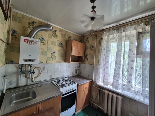 Продам двухкомнатную (2-комн.) квартиру, Героев Десантников ул, 33, Новороссийск г