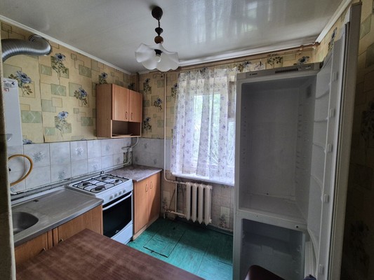 Продам двухкомнатную (2-комн.) квартиру, Героев Десантников ул, 33, Новороссийск г