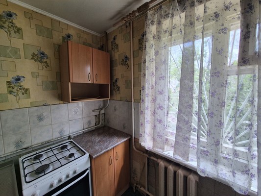 Продам двухкомнатную (2-комн.) квартиру, Героев Десантников ул, 33, Новороссийск г