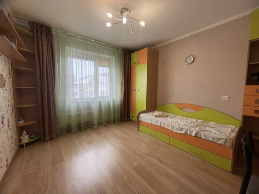 Продам двухкомнатную (2-комн.) квартиру, Южная ул, 6, Новороссийск г
