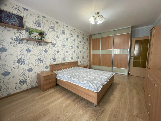 Продам двухкомнатную (2-комн.) квартиру, Южная ул, 6, Новороссийск г