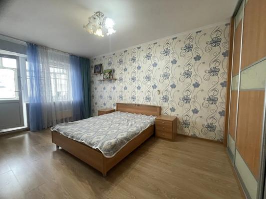 Продам двухкомнатную (2-комн.) квартиру, Южная ул, 6, Новороссийск г