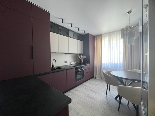 Продам трехкомнатную (3-комн.) квартиру, Пионерская ул, 17, Новороссийск г