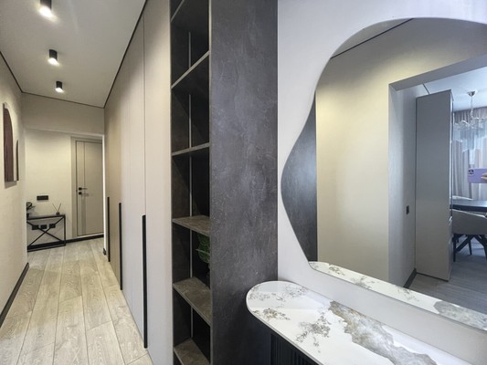 Продам трехкомнатную (3-комн.) квартиру, Пионерская ул, 17, Новороссийск г