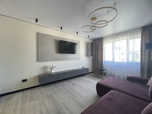 Продам трехкомнатную (3-комн.) квартиру, Пионерская ул, 17, Новороссийск г