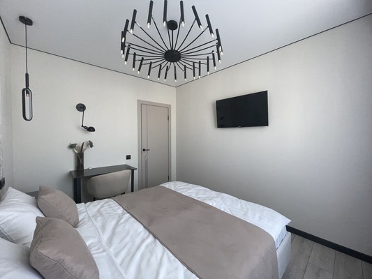 Продам трехкомнатную (3-комн.) квартиру, Пионерская ул, 17, Новороссийск г