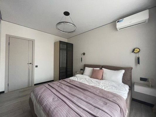 Продам трехкомнатную (3-комн.) квартиру, Пионерская ул, 17, Новороссийск г