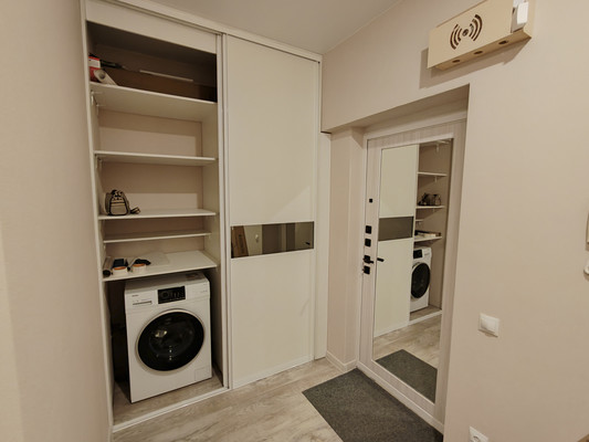 Продам трехкомнатную (3-комн.) квартиру, Дзержинского пр-кт, 244к7, Новороссийск г