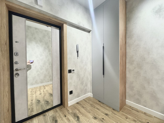 Продам двухкомнатную (2-комн.) квартиру, Дзержинского пр-кт, 244к9, Новороссийск г